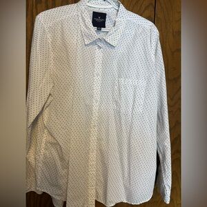 4/$30 EUC LADIES XL AEO WHITE W TINY NAVY HEARTS BUTTON DOWN LONG SLEEVE SHIRT
